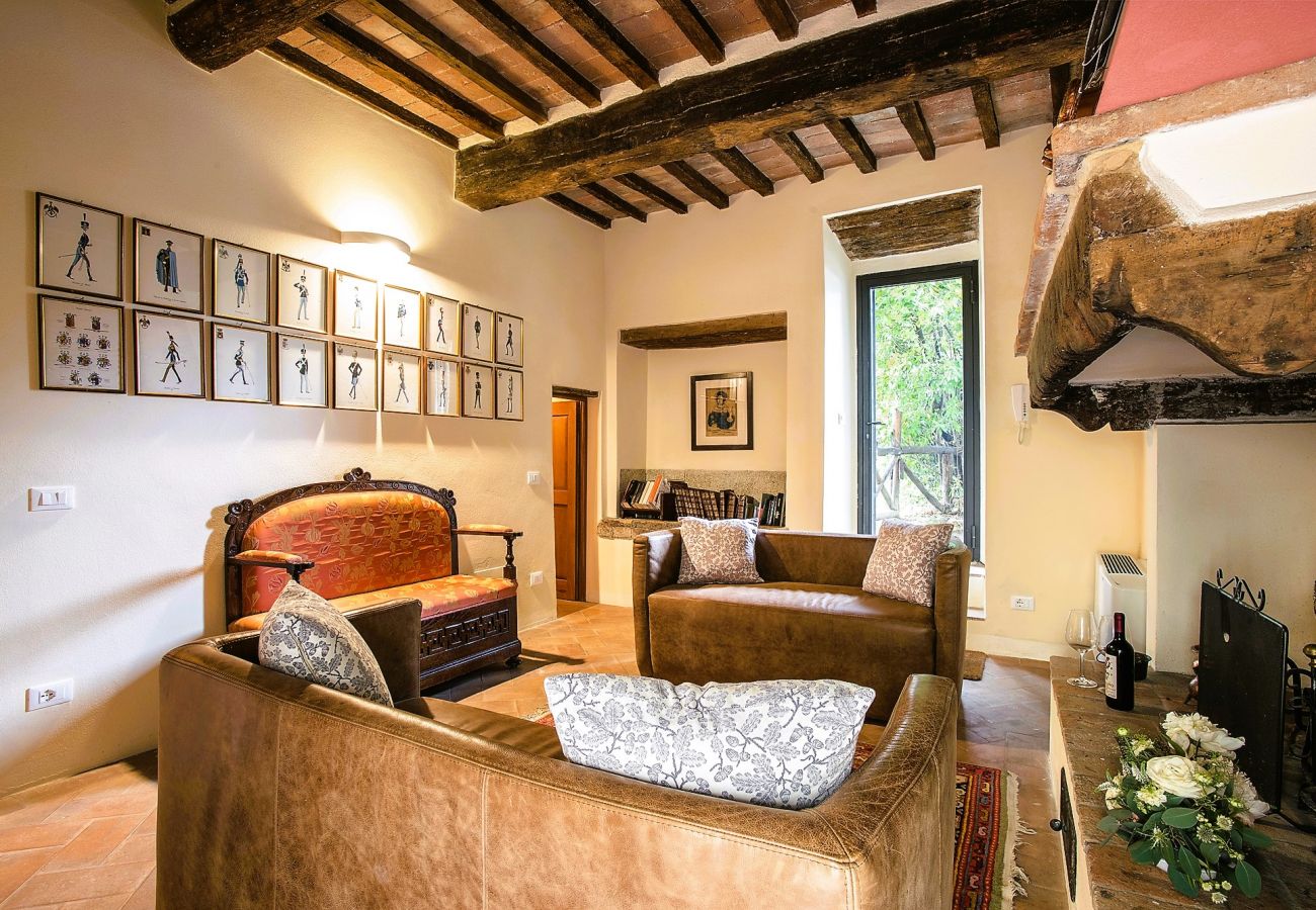 Ferienwohnung in Certaldo - Luxury, Sustainability and Eco Pool in Tower Apt. Ferienwohnung in Certaldo - Luxury, Sustainability and Eco Pool in Tower Apt.