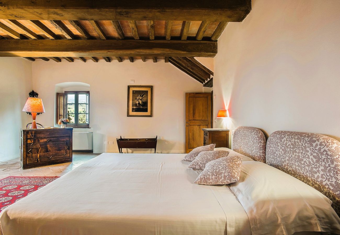 Ferienwohnung in Certaldo - Luxury, Sustainability and Eco Pool in Tower Apt. Ferienwohnung in Certaldo - Luxury, Sustainability and Eco Pool in Tower Apt.