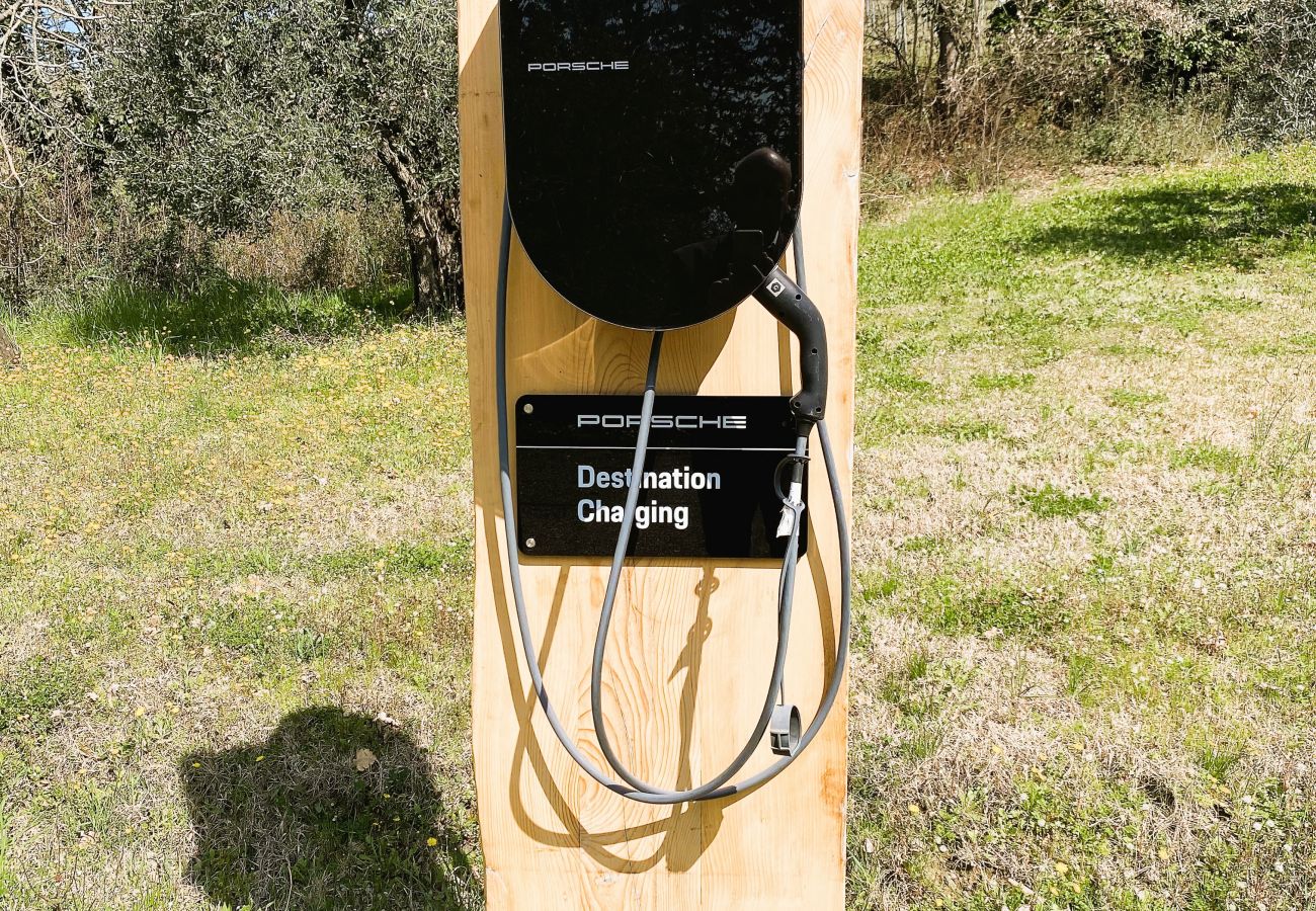 Ferienwohnung in Certaldo - Luxury, Sustainability and Eco Pool in Tower Apt. Ferienwohnung in Certaldo - Luxury, Sustainability and Eco Pool in Tower Apt.