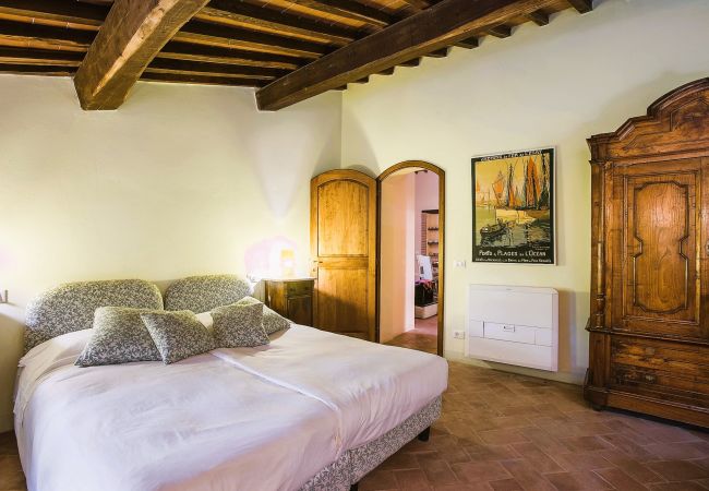 Ferienwohnung in Certaldo - Luxury, Sustainability and Eco Pool in Frangi Apt. Ferienwohnung in Certaldo - Luxury, Sustainability and Eco Pool in Frangi Apt.