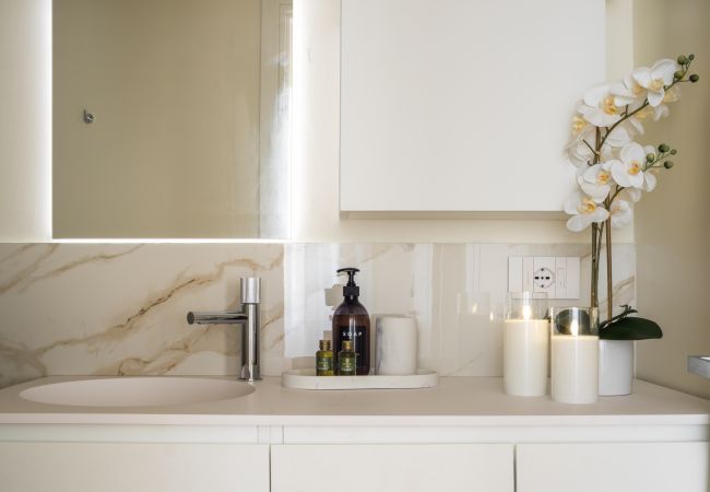 Ferienwohnung in Milano - San Babila Design Apartment R&R Ferienwohnung in Milano - San Babila Design Apartment R&R