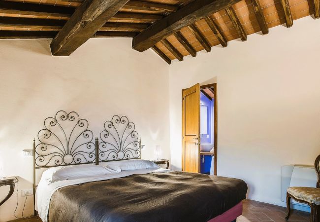 Appartement à Certaldo - Luxury, Sustainability and Eco Pool in Tower Apt. Appartement à Certaldo - Luxury, Sustainability and Eco Pool in Tower Apt.