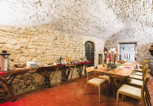 Appartement à Certaldo - Luxury, Sustainability and Eco Pool in Tower Apt. Appartement à Certaldo - Luxury, Sustainability and Eco Pool in Tower Apt.