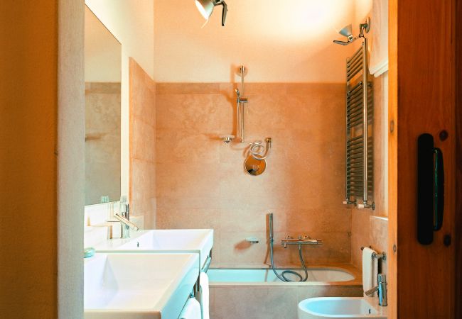 Villa à Pian di Sco - Villa Nocciolo in most Exclusive Borgo in Tuscany Villa à Pian di Sco - Villa Nocciolo in most Exclusive Borgo in Tuscany