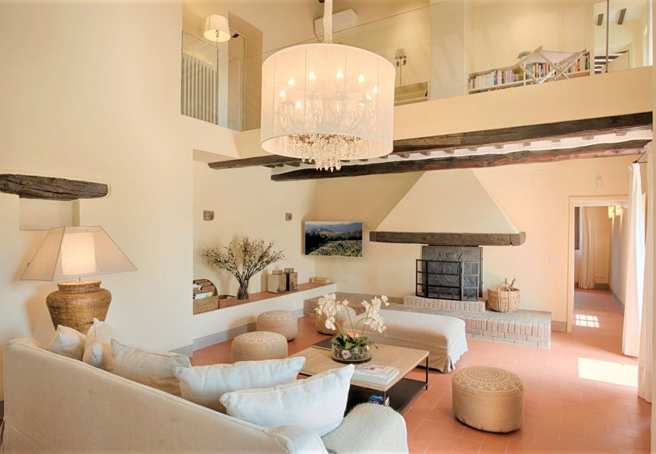 Villa a Castellina in Chianti - Villa in Castellina w. Pool, Garden & Winery Villa a Castellina in Chianti - Villa in Castellina w. Pool, Garden & Winery