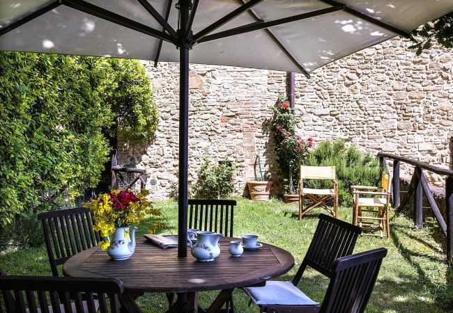 Appartamento a Certaldo - Luxury, Sustainability and Eco Pool in Tower Apt. Appartamento a Certaldo - Luxury, Sustainability and Eco Pool in Tower Apt.