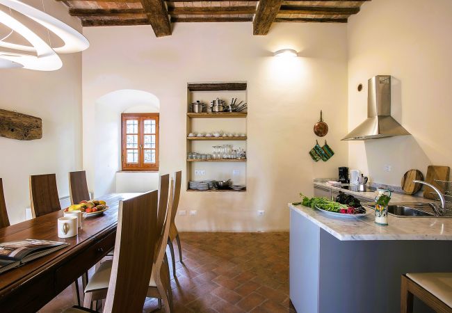 Appartamento a Certaldo - Luxury, Sustainability and Eco Pool in Tower Apt. Appartamento a Certaldo - Luxury, Sustainability and Eco Pool in Tower Apt.