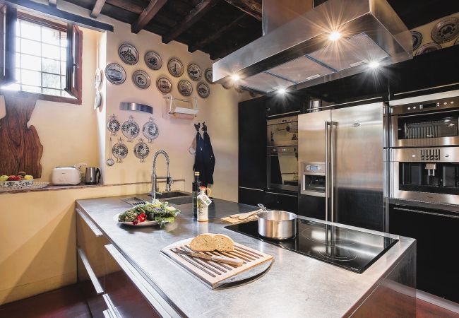 Appartamento a Certaldo - Luxury, Sustainability and Eco Pool in Frangi Apt. Appartamento a Certaldo - Luxury, Sustainability and Eco Pool in Frangi Apt.