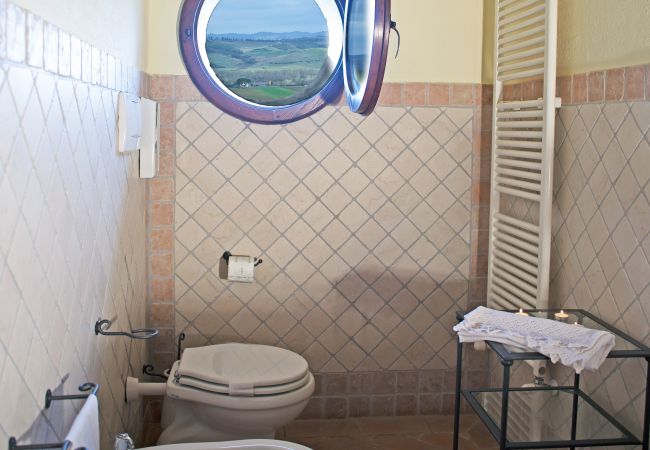 Appartement in Cinigiano - Typical Stone House looking Banfi Wineries Appartement in Cinigiano - Typical Stone House looking Banfi Wineries