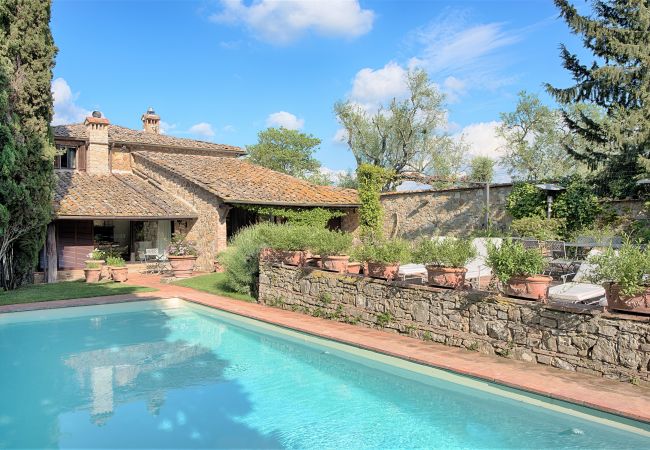 Villa in Castellina in Chianti - Villa in Castellina w. Pool, Garden & Winery Villa in Castellina in Chianti - Villa in Castellina w. Pool, Garden & Winery