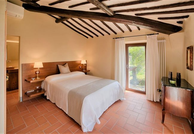 Villa in Castellina in Chianti - Villa in Castellina w. Pool, Garden & Winery Villa in Castellina in Chianti - Villa in Castellina w. Pool, Garden & Winery