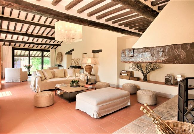 Villa in Castellina in Chianti - Villa in Castellina w. Pool, Garden & Winery Villa in Castellina in Chianti - Villa in Castellina w. Pool, Garden & Winery