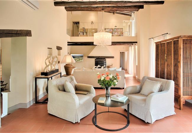 Villa in Castellina in Chianti - Villa in Castellina w. Pool, Garden & Winery Villa in Castellina in Chianti - Villa in Castellina w. Pool, Garden & Winery