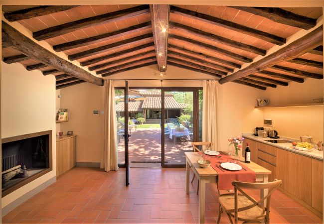 Villa in Castellina in Chianti - Villa in Castellina w. Pool, Garden & Winery Villa in Castellina in Chianti - Villa in Castellina w. Pool, Garden & Winery