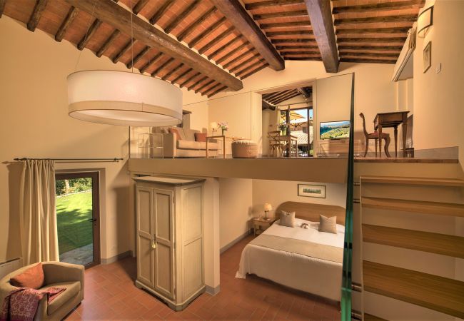 Villa in Castellina in Chianti - Villa in Castellina w. Pool, Garden & Winery Villa in Castellina in Chianti - Villa in Castellina w. Pool, Garden & Winery