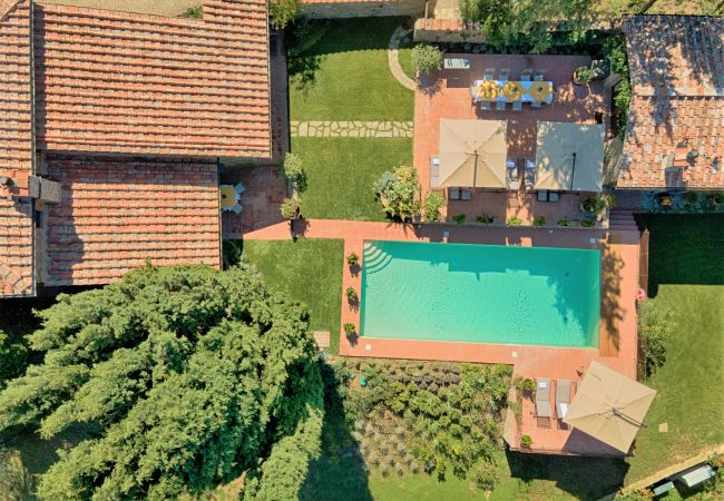 Villa in Castellina in Chianti - Villa in Castellina w. Pool, Garden & Winery Villa in Castellina in Chianti - Villa in Castellina w. Pool, Garden & Winery