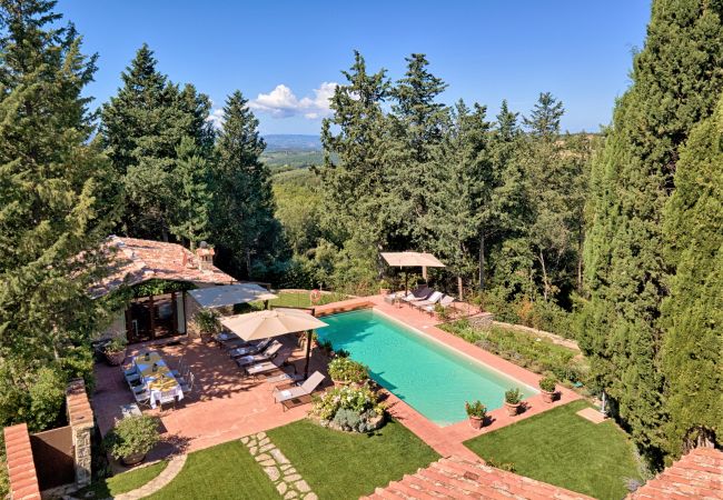 Villa in Castellina in Chianti - Villa in Castellina w. Pool, Garden & Winery Villa in Castellina in Chianti - Villa in Castellina w. Pool, Garden & Winery