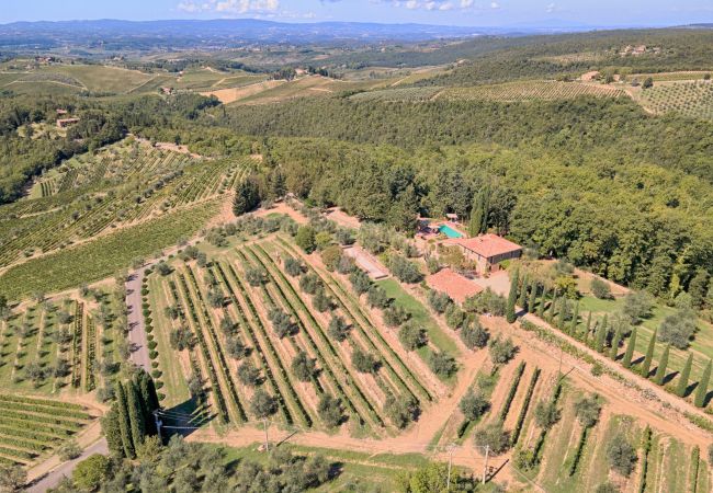 Villa in Castellina in Chianti - Villa in Castellina w. Pool, Garden & Winery Villa in Castellina in Chianti - Villa in Castellina w. Pool, Garden & Winery