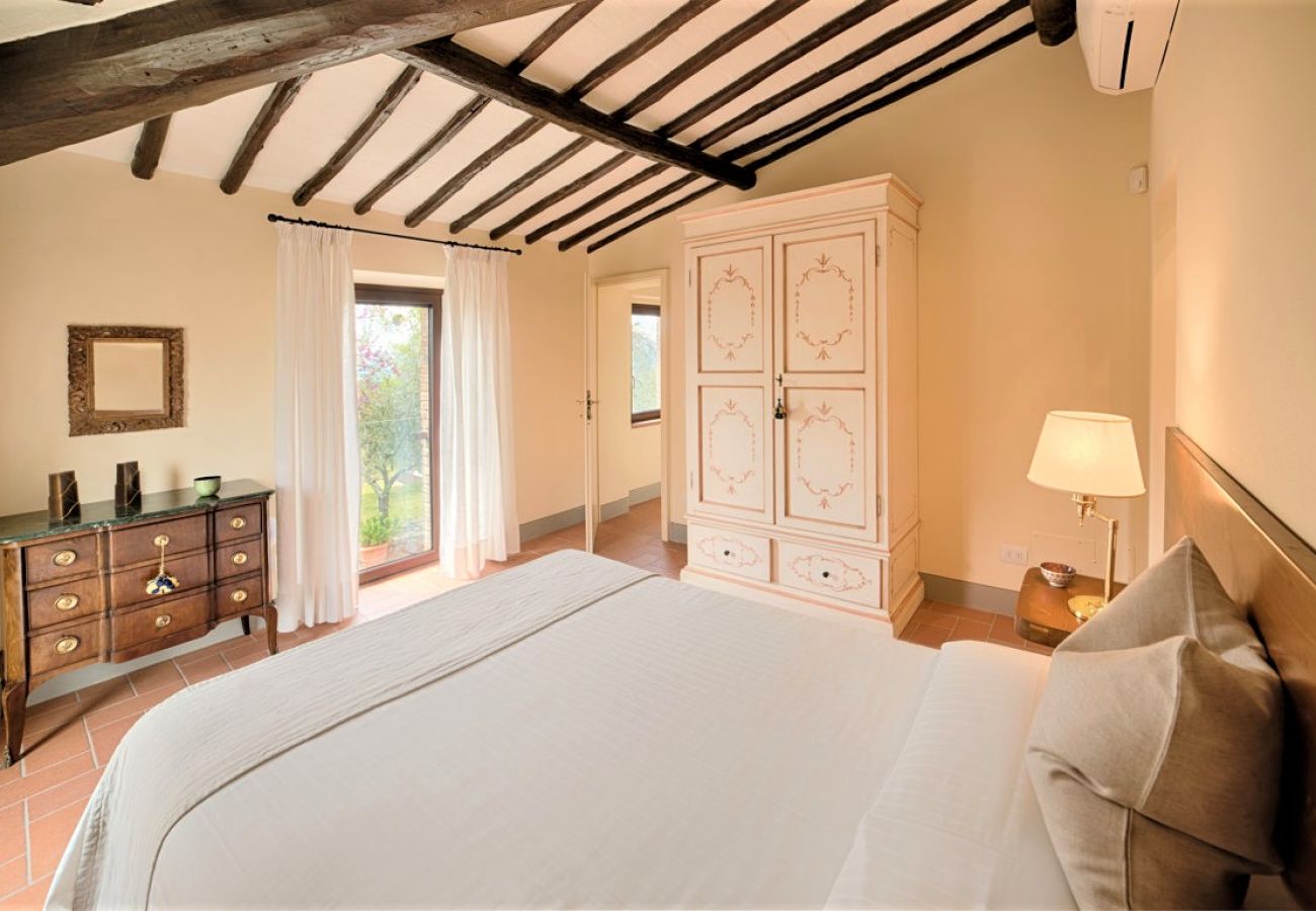 Villa in Castellina in Chianti - Villa in Castellina w. Pool, Garden & Winery Villa in Castellina in Chianti - Villa in Castellina w. Pool, Garden & Winery