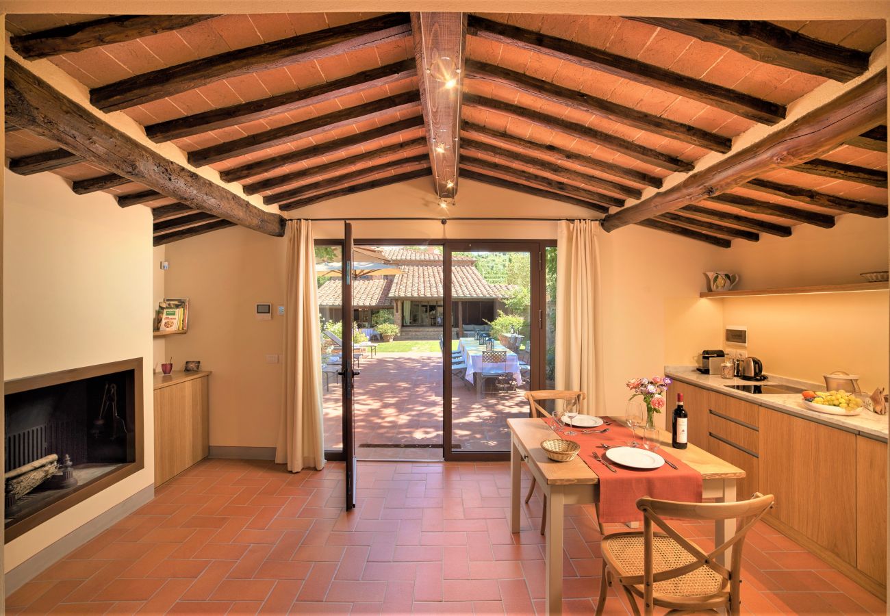 Villa in Castellina in Chianti - Villa in Castellina w. Pool, Garden & Winery Villa in Castellina in Chianti - Villa in Castellina w. Pool, Garden & Winery