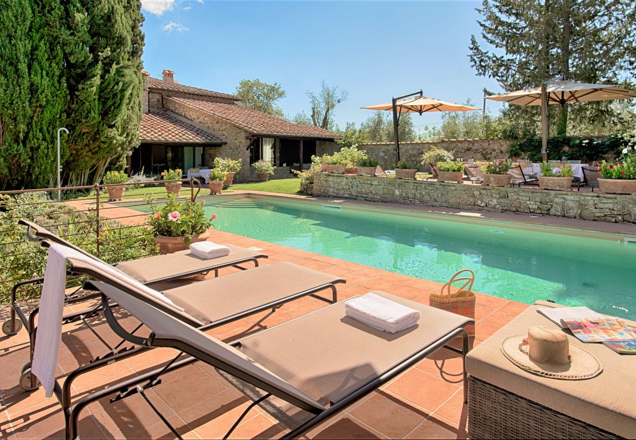Villa in Castellina in Chianti - Villa in Castellina w. Pool, Garden & Winery Villa in Castellina in Chianti - Villa in Castellina w. Pool, Garden & Winery