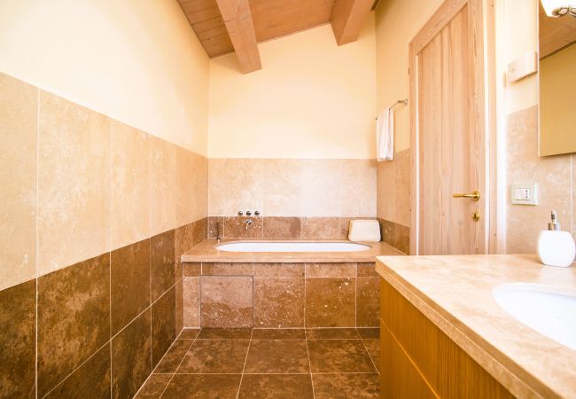 Appartement in Trequanda - Luxury & Large Apt. in Siena Resort at Eagle Appartement in Trequanda - Luxury & Large Apt. in Siena Resort at Eagle