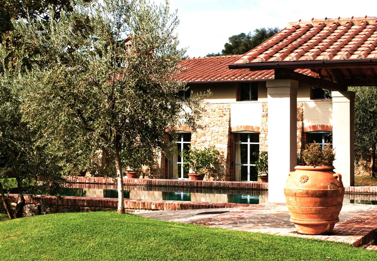 Villa in Pian di Sco - Villa Magnolia in most Exclusive Borgo in Tuscany Villa in Pian di Sco - Villa Magnolia in most Exclusive Borgo in Tuscany