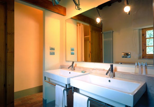 Villa in Pian di Sco - Villa Nocciolo in most Exclusive Borgo in Tuscany Villa in Pian di Sco - Villa Nocciolo in most Exclusive Borgo in Tuscany