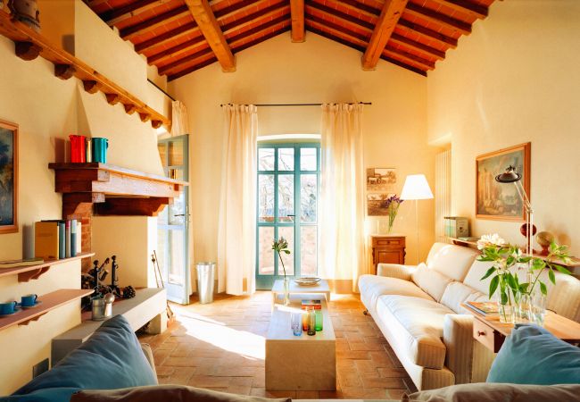 Villa in Pian di Sco - Villa Nocciolo in most Exclusive Borgo in Tuscany Villa in Pian di Sco - Villa Nocciolo in most Exclusive Borgo in Tuscany