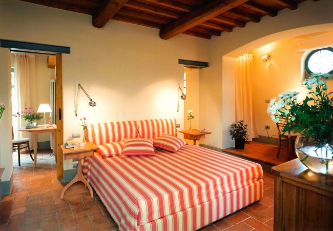 Villa in Pian di Sco - Villa Nocciolo in most Exclusive Borgo in Tuscany Villa in Pian di Sco - Villa Nocciolo in most Exclusive Borgo in Tuscany