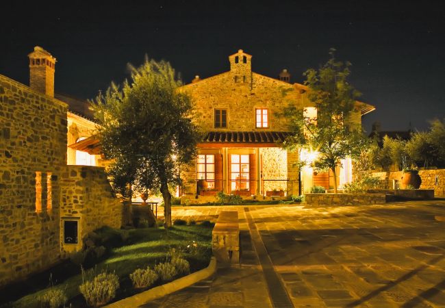 Villa in Pian di Sco - Villa Noce in most Exclusive Borgo in Tuscany