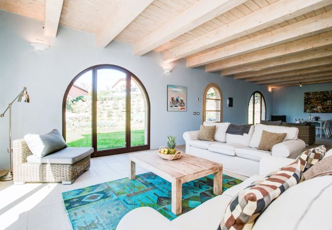  in Trequanda - Luxury 2 Rooms Apt. Azure in Siena Resort