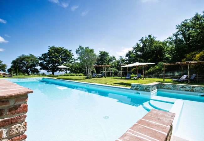 Apartment in Trequanda - Two-story Luxury in Siena Resort at Lemon Apartment in Trequanda - Two-story Luxury in Siena Resort at Lemon