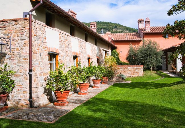 Villa in Pian di Sco - Villa Magnolia in most Exclusive Borgo in Tuscany Villa in Pian di Sco - Villa Magnolia in most Exclusive Borgo in Tuscany