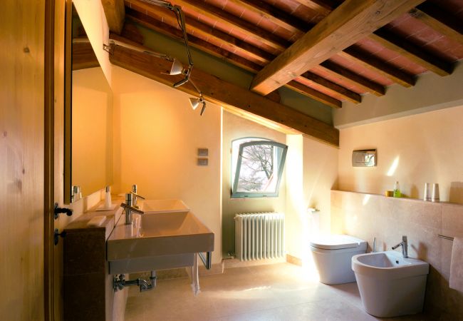 Villa in Pian di Sco - Villa Magnolia in most Exclusive Borgo in Tuscany Villa in Pian di Sco - Villa Magnolia in most Exclusive Borgo in Tuscany