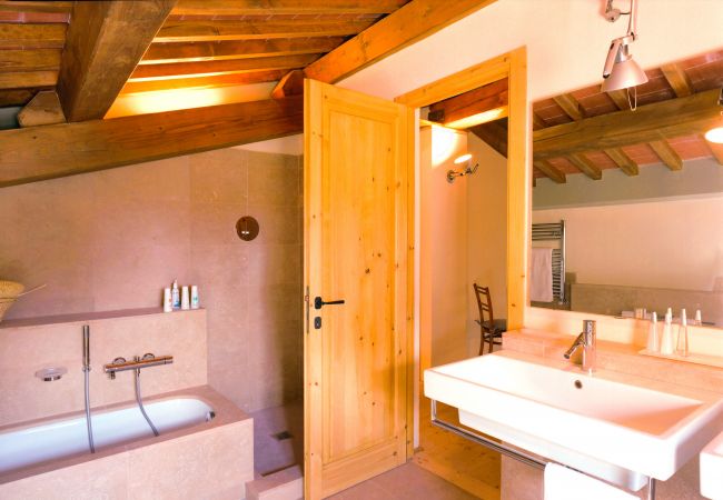 Villa in Pian di Sco - Villa Magnolia in most Exclusive Borgo in Tuscany Villa in Pian di Sco - Villa Magnolia in most Exclusive Borgo in Tuscany