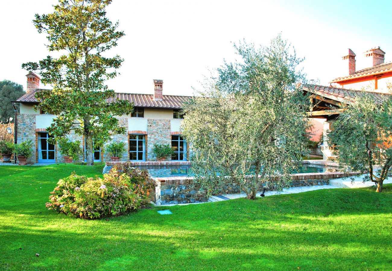 Villa in Pian di Sco - Villa Magnolia in most Exclusive Borgo in Tuscany Villa in Pian di Sco - Villa Magnolia in most Exclusive Borgo in Tuscany